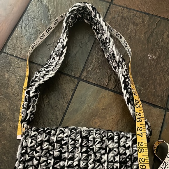 Crochet Black & Gray & White Small Shoulder Bag- magnetic closure- New Handmade - Picture 12 of 12